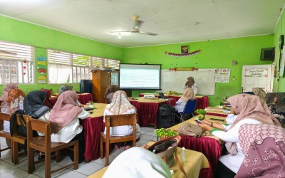 Berbasis Data, Didampingi Pengawas: MIN 2 Kota Padang Gelar Evaluasi Rapor Madrasah untuk Tingkatkan Kualitas