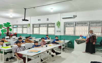 Tiga Siswa MIN 2 Kota Padang Ikuti Olimpiade Matematika di SMPN 7 Padang