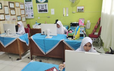 Siswa MIN 2 Kota Padang Ikuti Simulasi Olimpiade Madrasah Indonesia (OMI) 2026